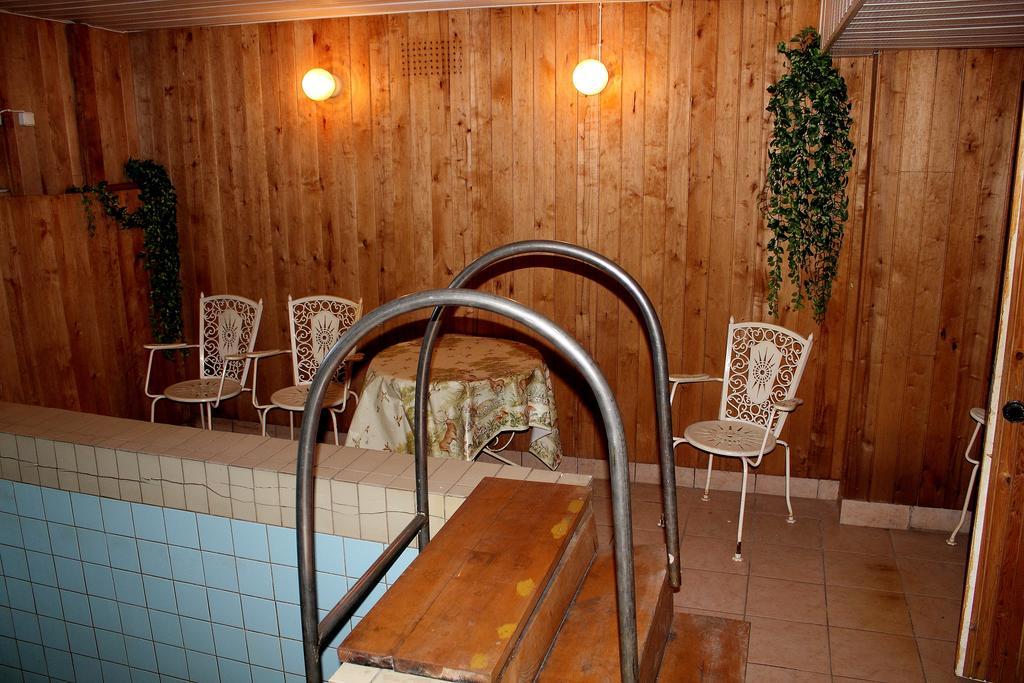 Hotell Paeaesuke Jõhvi Dış mekan fotoğraf